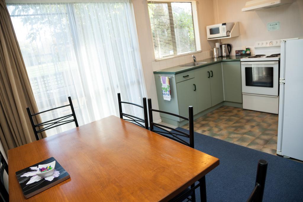 South Park Motel Masterton Extérieur photo