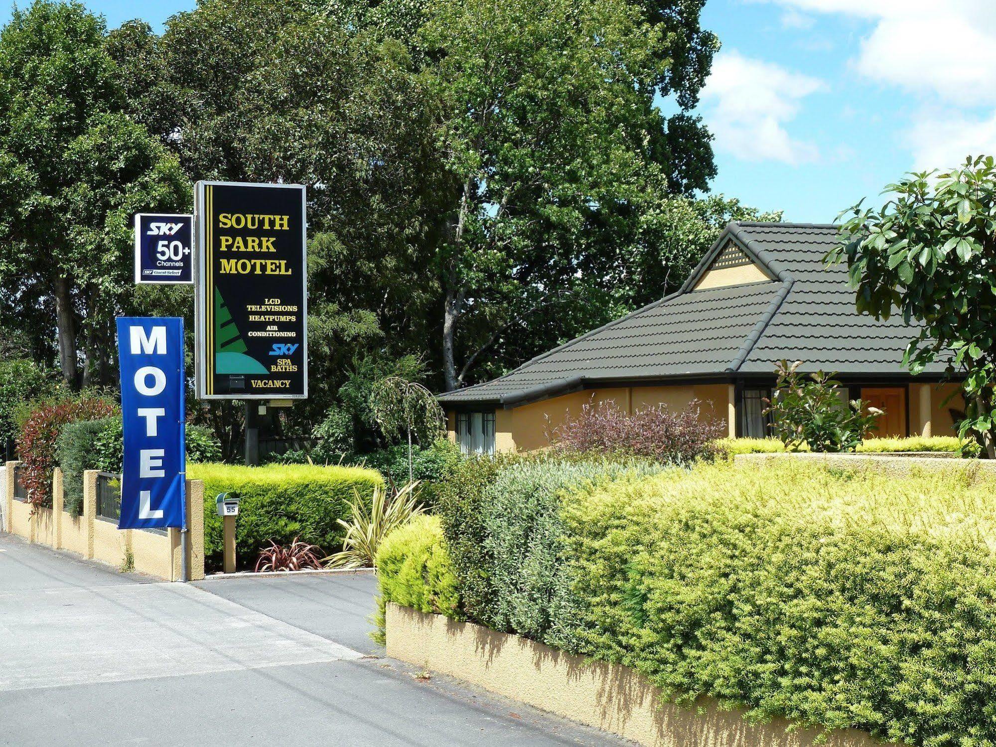 South Park Motel Masterton Extérieur photo