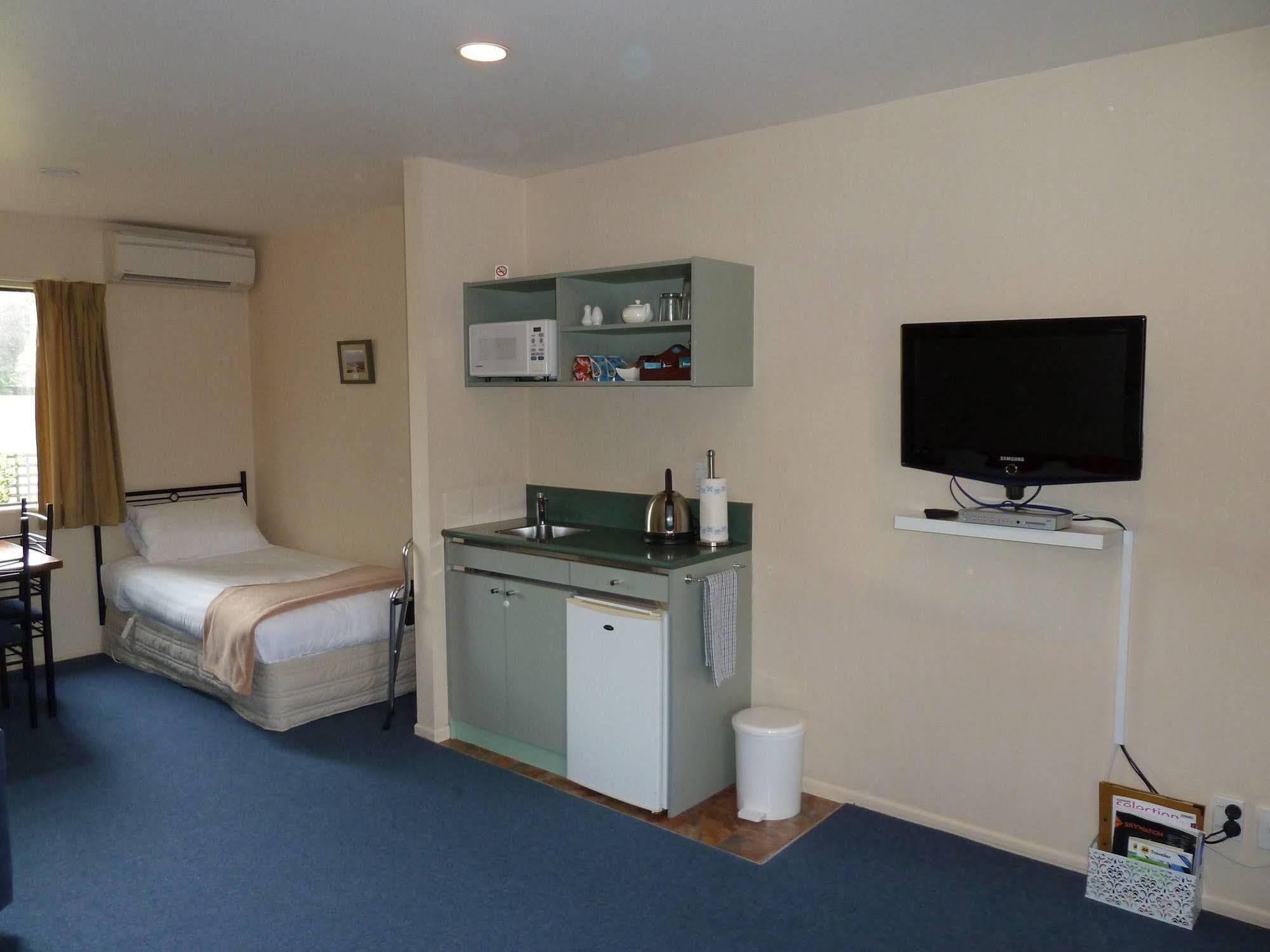 South Park Motel Masterton Extérieur photo