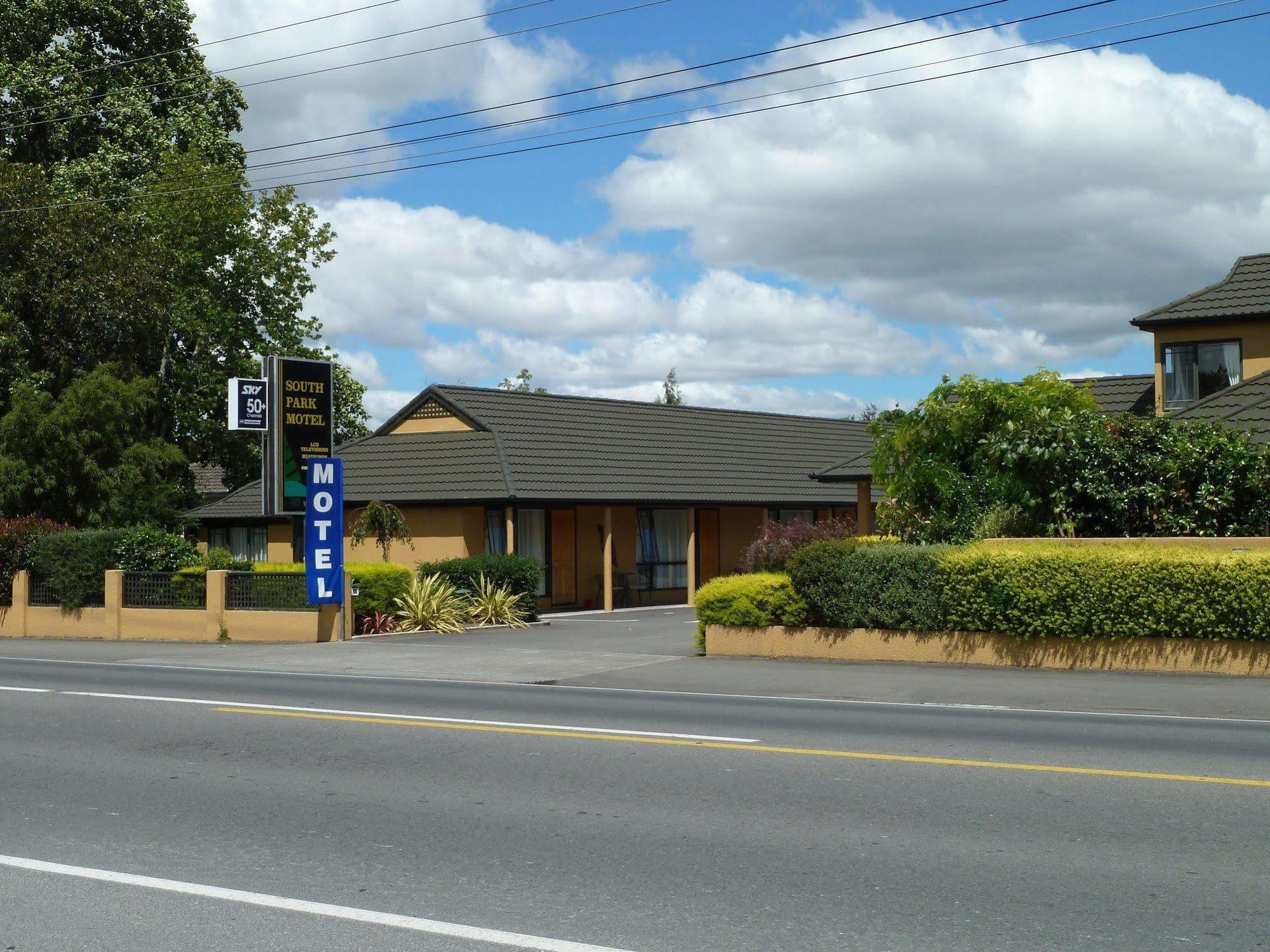 South Park Motel Masterton Extérieur photo